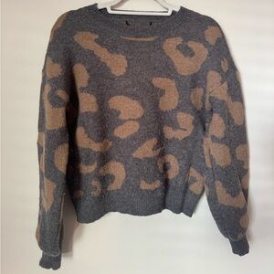 Gray and Tan Women's Sweater